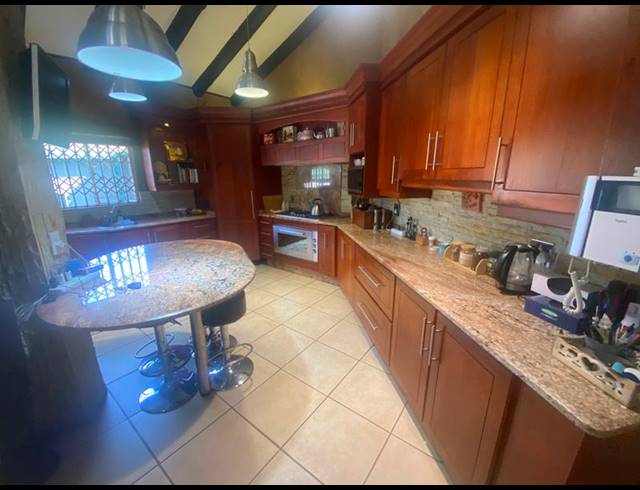 4 BEDROOM HOUSE FOR SALE IN DENNESIG